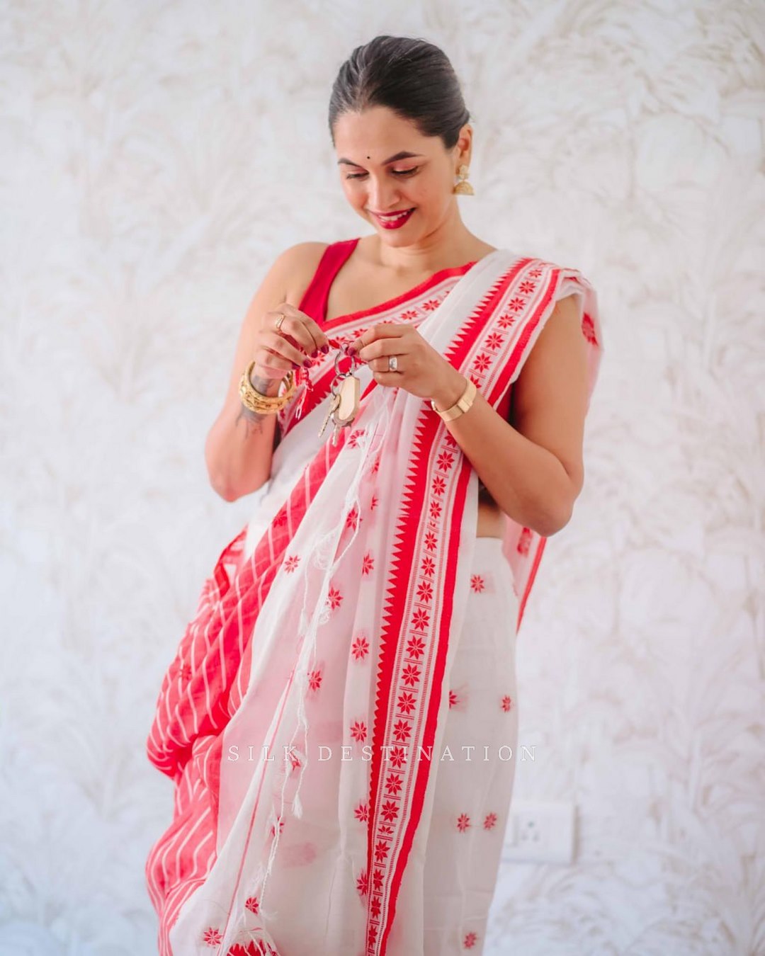 Blush Pink with Red formal design made Soft Cotton