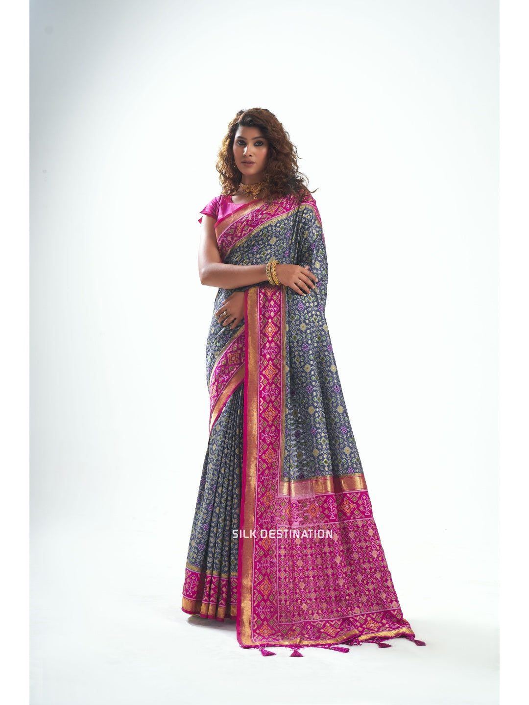 Chandramani Saree: Gracious Grey & Passion Pink Pallu with traditional checkered patola pattern | Patola Silk Saree