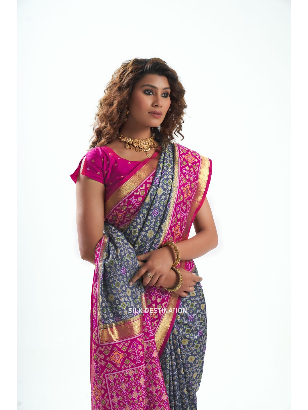 Chandramani Saree: Gracious Grey & Passion Pink Pallu with traditional checkered patola pattern | Patola Silk Saree